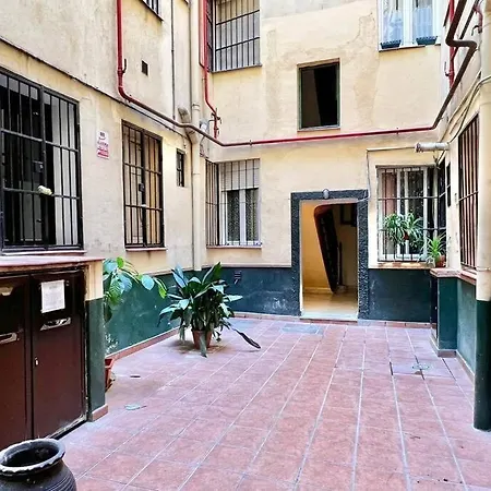 Estudio Coqueto En Malasana Madrid Exterior photo